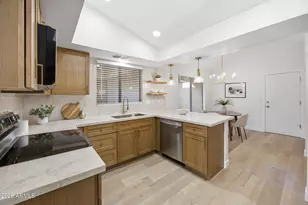 7515 W Sequoia Dr, Glendale, AZ 85308 - Photo 9