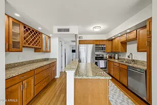 1225 E Medlock Dr, Phoenix, AZ 85014 - Photo 11