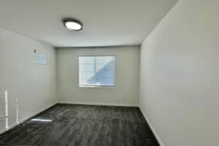 905 S Canal Dr, Chandler, AZ 85225 - Photo 27
