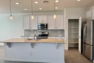 905 S Canal Dr, Chandler, AZ 85225 - Photo 5