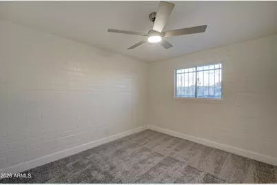 6413 S 21st Place, Phoenix, AZ 85042 - Photo 11