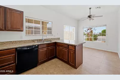 5211 N 104th Drive, Glendale, AZ 85307 - Photo 9