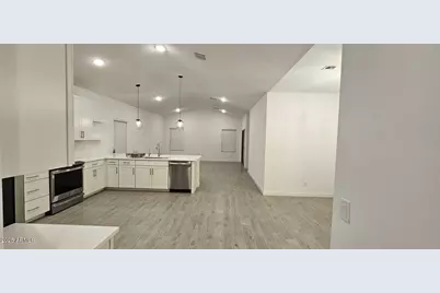 7959 W Hayward Avenue, Glendale, AZ 85303 - Photo 5