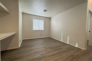 10424 W Medlock Dr, Glendale, AZ 85307 - Photo 19