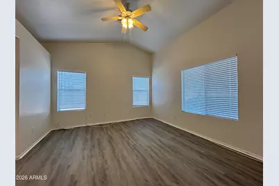 10424 W Medlock Drive, Glendale, AZ 85307 - Photo 13