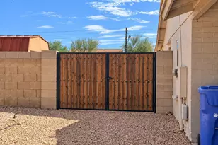 2913 W Woodridge Dr, Phoenix, AZ 85053 - Photo 25