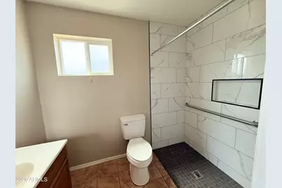 2913 W Woodridge Drive, Phoenix, AZ 85053 - Photo 15