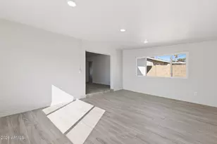 7935 W Earll Dr, Phoenix, AZ 85033 - Photo 15
