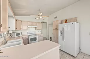 4237 E Morrow Dr, Phoenix, AZ 85050 - Photo 11
