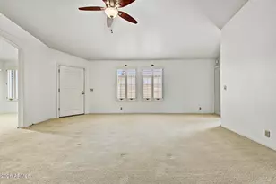 4237 E Morrow Dr, Phoenix, AZ 85050 - Photo 7