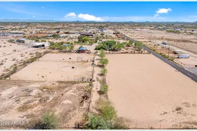 46306 W Trotter Road, Wickenburg, AZ 85390 - Photo 51