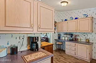 46306 W Trotter Rd, Wickenburg, AZ 85390 - Photo 15
