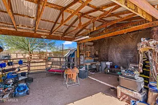 46306 W Trotter Rd, Wickenburg, AZ 85390 - Photo 3