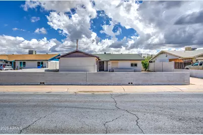 2077 W Hidalgo Avenue, Phoenix, AZ 85041 - Photo 1