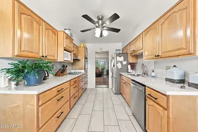 10909 W Roundelay Circle, Sun City, AZ 85351 - Photo 3