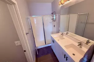 2329 E Huntington Dr, Phoenix, AZ 85040 - Photo 13