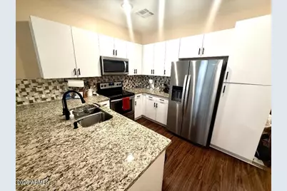 2329 E Huntington Drive, Phoenix, AZ 85040 - Photo 1