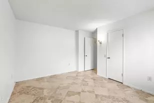 10535 W Highwood Ln, Sun City, AZ 85373 - Photo 9