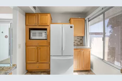 10535 W Highwood Lane, Sun City, AZ 85373 - Photo 19