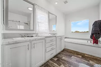 21376 W Mark Lane, Wittmann, AZ 85361 - Photo 11