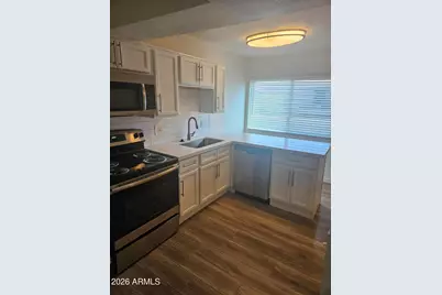 1330 E Highland Avenue #29A, Phoenix, AZ 85014 - Photo 7