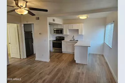 1330 E Highland Avenue #29A, Phoenix, AZ 85014 - Photo 3