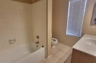 9126 W Maui Ln, Peoria, AZ 85381 - Photo 15
