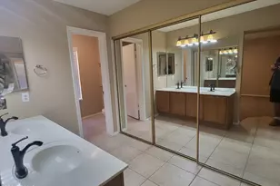 9126 W Maui Ln, Peoria, AZ 85381 - Photo 5