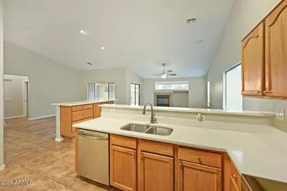 906 W Desert Hollow Drive, San Tan Valley, AZ 85143 - Photo 19