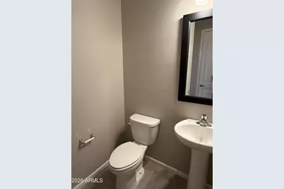 2477 W Market Place #13, Chandler, AZ 85248 - Photo 5
