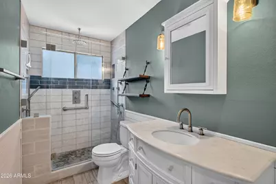 8920 W Hatcher Road, Peoria, AZ 85345 - Photo 9