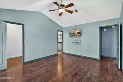 8920 W Hatcher Road, Peoria, AZ 85345 - Photo 11