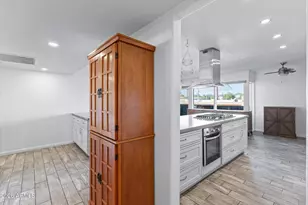 6767 N 7th St, Phoenix, AZ 85014 - Photo 13