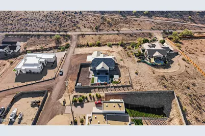 11422 W Tether Trail, Peoria, AZ 85383 - Photo 9