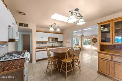 210 Debs Circle, Morristown, AZ 85342 - Photo 11