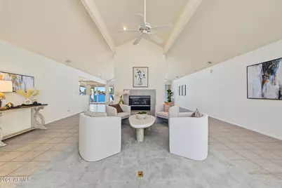 10626 W Emerald Point, Sun City, AZ 85351 - Photo 9