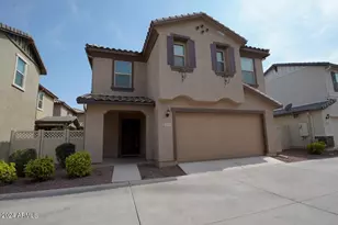 896 S Pheasant Dr, Gilbert, AZ 85296 - Photo 1