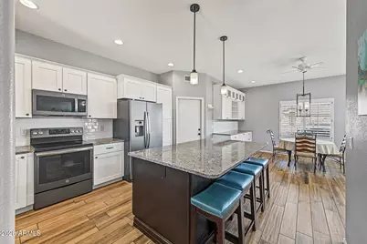 4675 E Summerhaven Drive, Phoenix, AZ 85044 - Photo 11