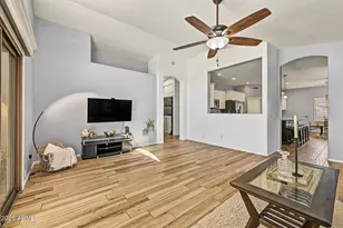 4675 E Summerhaven Dr, Phoenix, AZ 85044 - Photo 9