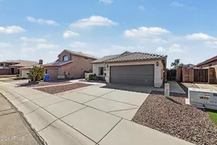 4675 E Summerhaven Dr, Phoenix, AZ 85044 - Photo 5