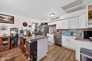 1263 E Marilyn Ave, Mesa, AZ 85204 - Photo 5