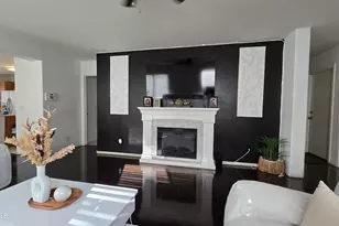 4134 W Cactus Wren Dr, Phoenix, AZ 85051 - Photo 3