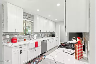 10718 W Cheryl Drive, Sun City, AZ 85351 - Photo 19