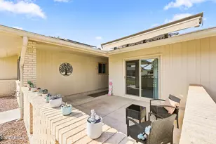 10718 W Cheryl Dr, Sun City, AZ 85351 - Photo 9