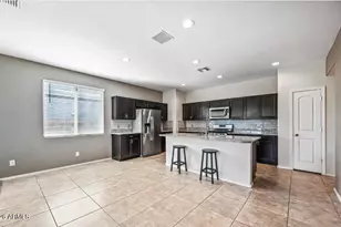 31027 W Mulberry Dr, Buckeye, AZ 85396 - Photo 7