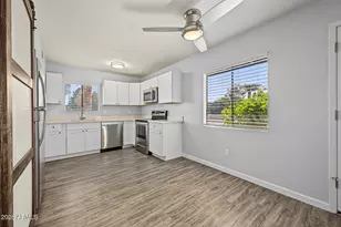 286 W Palomino Dr, Chandler, AZ 85225 - Photo 11