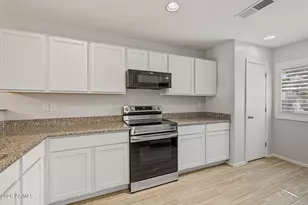 1874 W Stagecoach St, Apache Junction, AZ 85120 - Photo 13