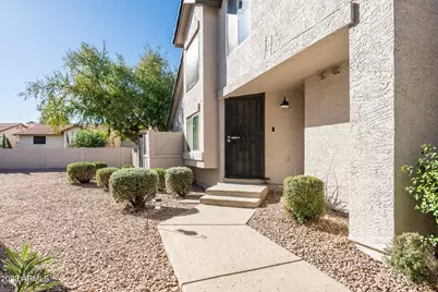 496 S Seawynds Boulevard, Gilbert, AZ 85233 - Photo 3