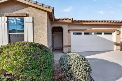 16990 W Gibson Lane, Goodyear, AZ 85338 - Photo 3