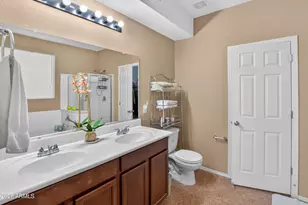 16990 W Gibson Ln, Goodyear, AZ 85338 - Photo 11
